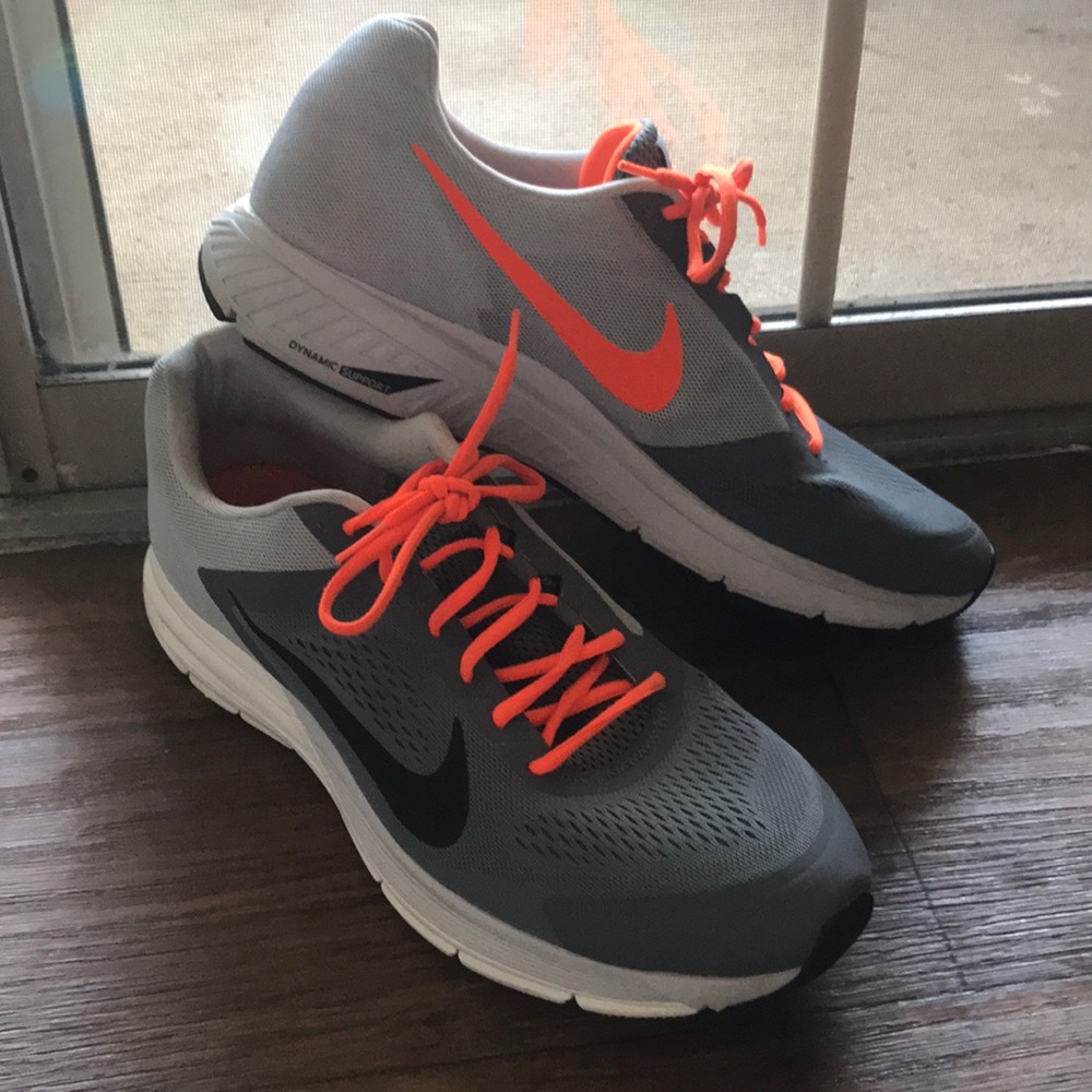 Nike Zoom’s: Structure 17